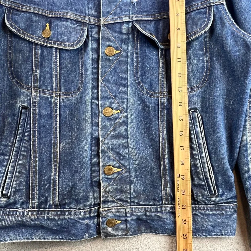 Vintage Lee Riders Denim Jacket Mens 42 Long Made in USA Blue Trucker Distressed